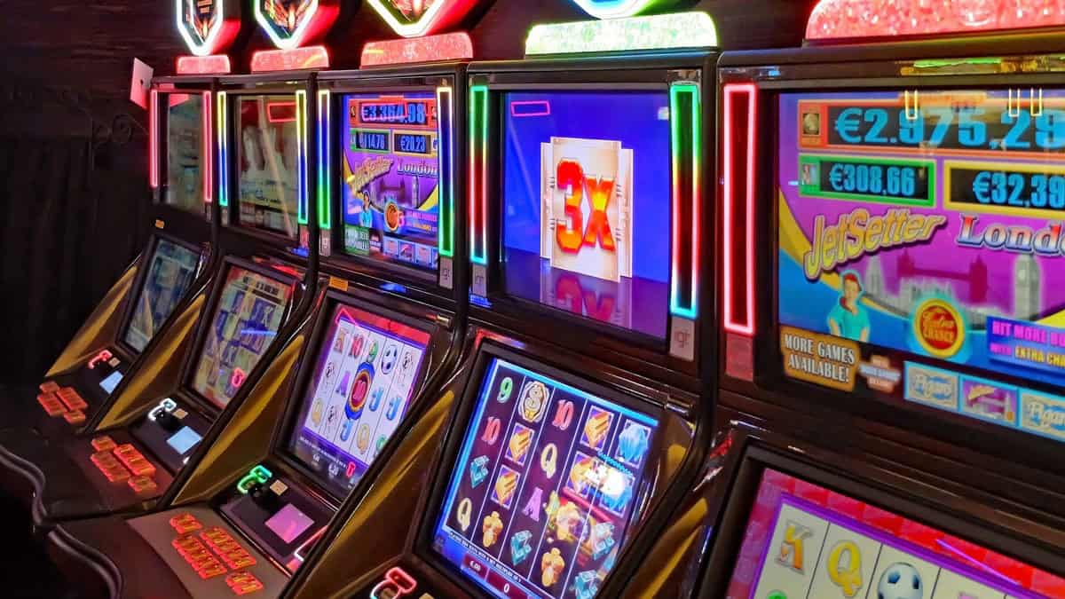 Using Different Betting Strategies Slot Login Tangandewa!